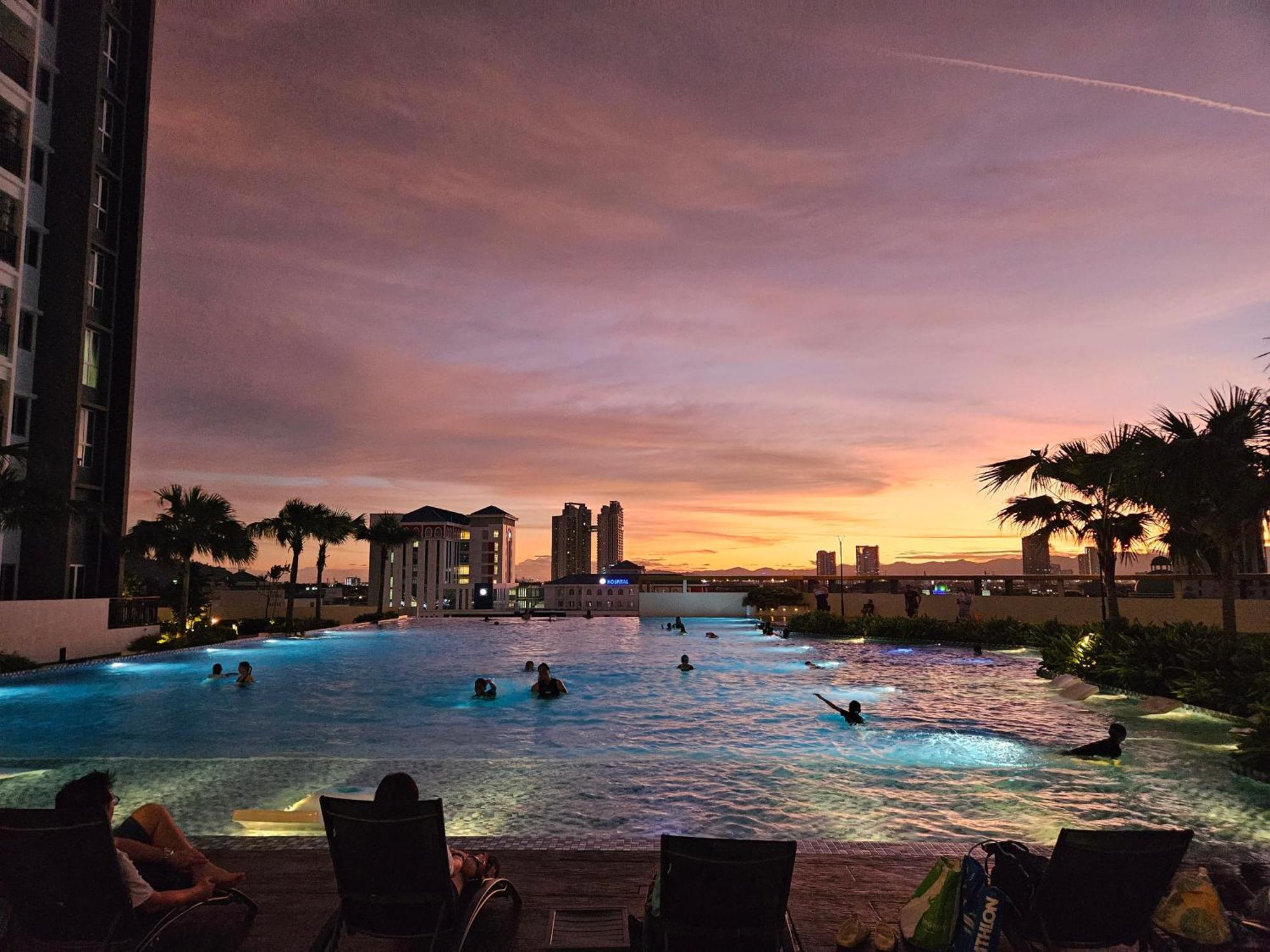 Metropol Serviced Apartment At Bukit Mertajam, Pulau Pinang Eksteriør bilde